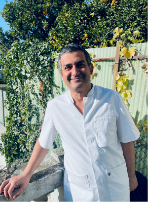 Dr Abdol Réza BAFGHI, spécialiste en chirurgie gynécologique et chirurgie du sein au Centre Hospitalier Princesse Grace